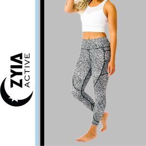 Zyia Women’s Black Mosaic Pocket Soft n Snug Mid-Rise 7/8 24” Leggings -‎ Size 2